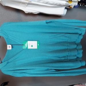Cabi hoodie in lovely aqua color with front kangaroo pocket detail size L